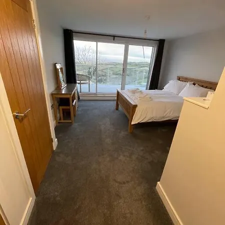 Dog Friendly, Roof Top Hot Tub, Panoramic Views. Torquay Exterior photo